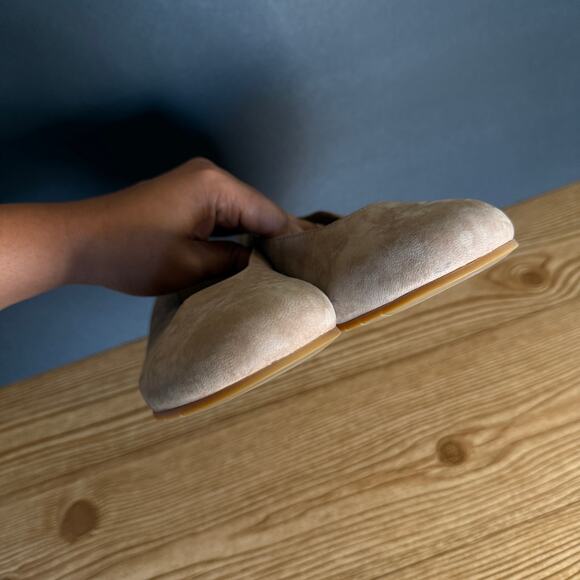 Eileen Fisher Tan Flats - Picture 5 of 9